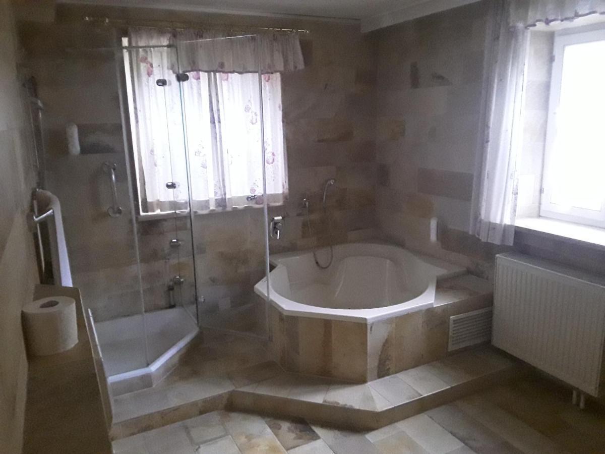 Hotel Feiler Muggendorf  エクステリア 写真